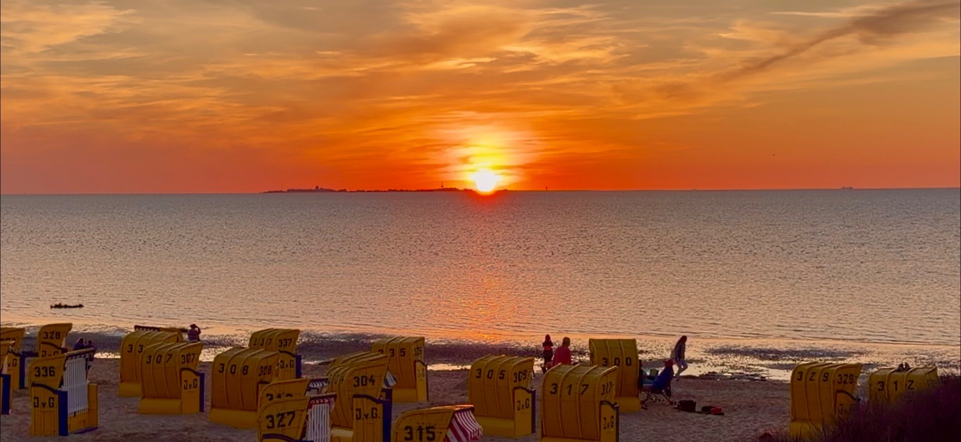 Sonnenuntergang am Strand